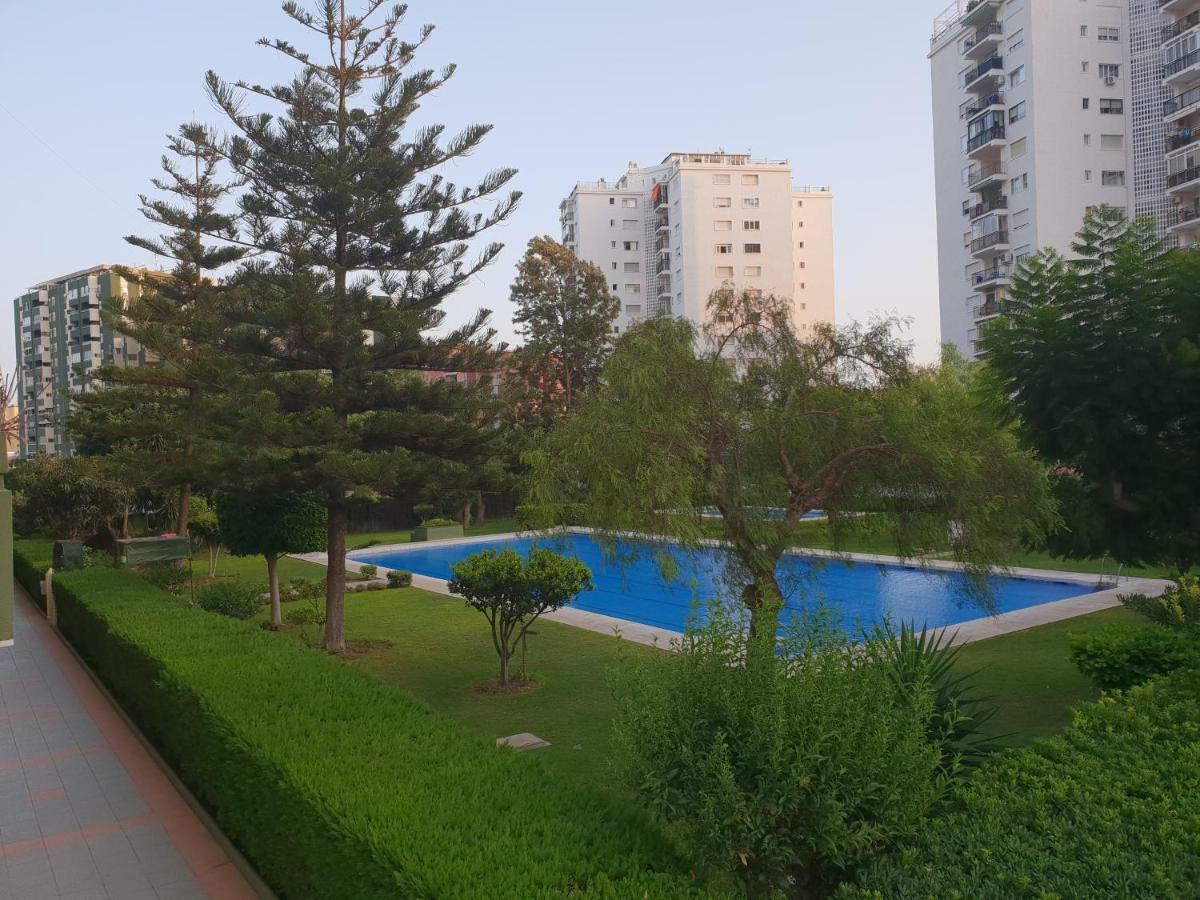 Atico Con Gran Terraza Daire Fuengirola Dış mekan fotoğraf